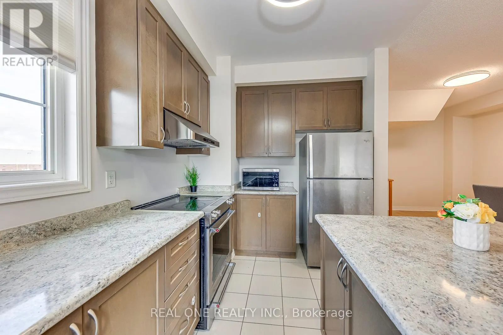 75 - 2435 GREENWICH DRIVE