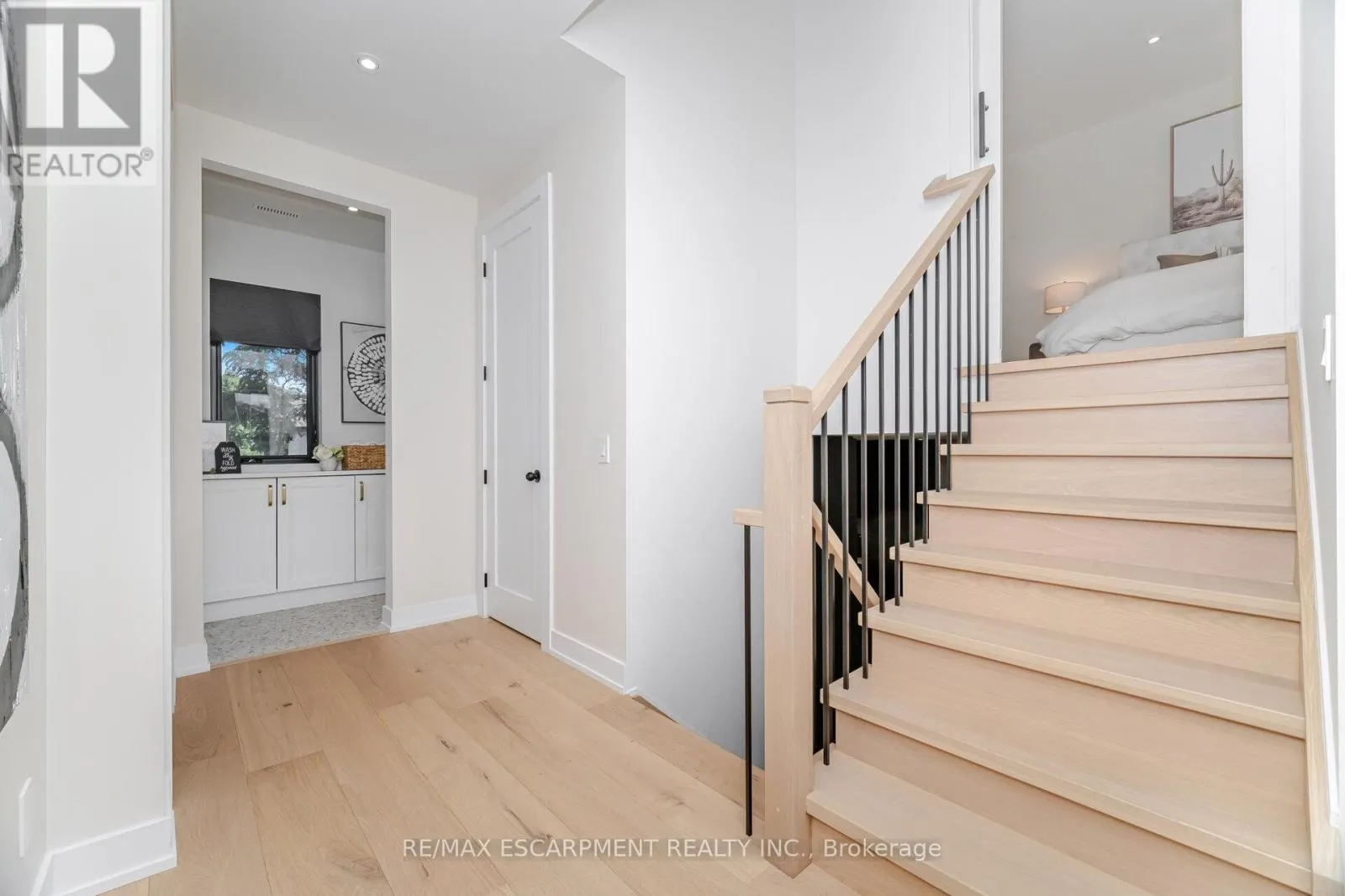 772 BANTING COURT