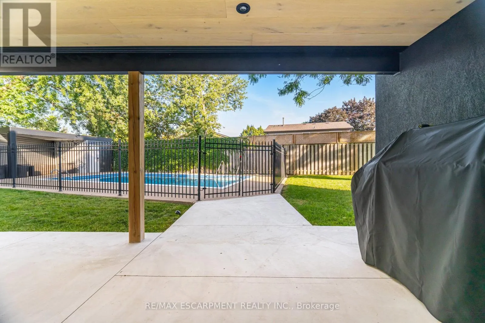 772 BANTING COURT
