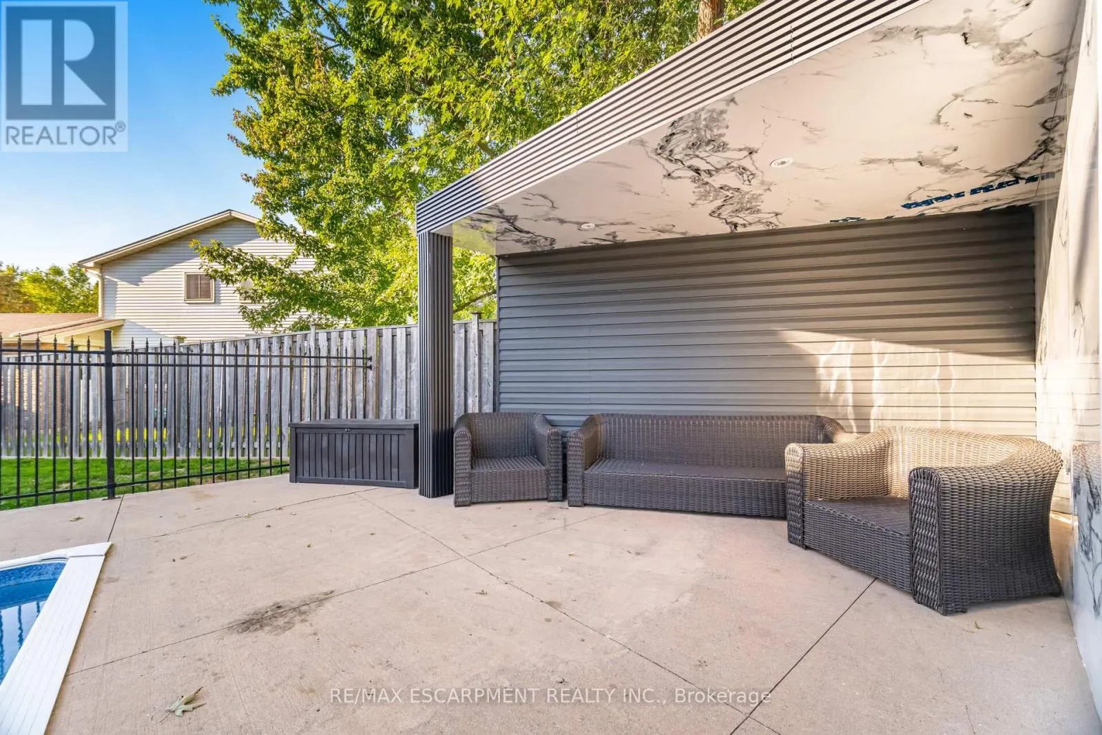 772 BANTING COURT