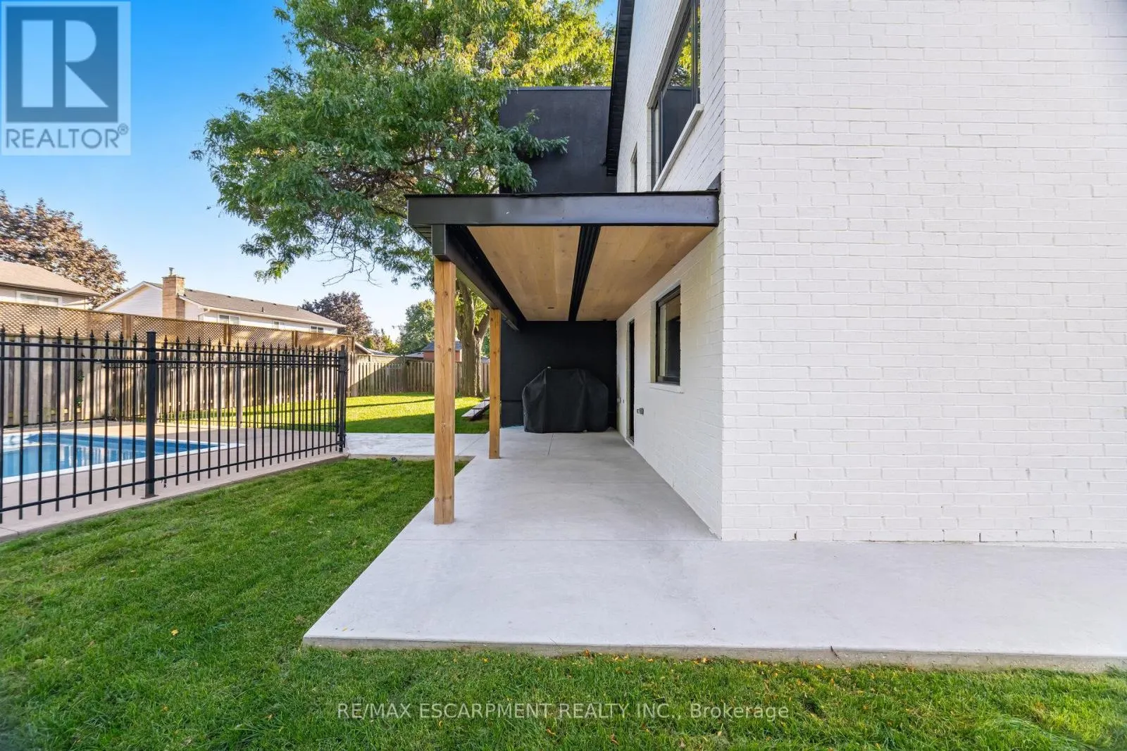 772 BANTING COURT