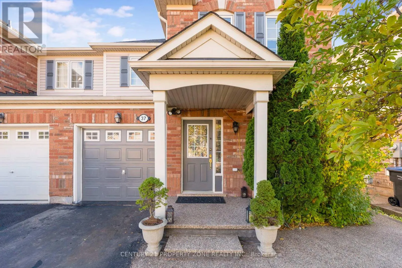 37 CLYDE ROAD