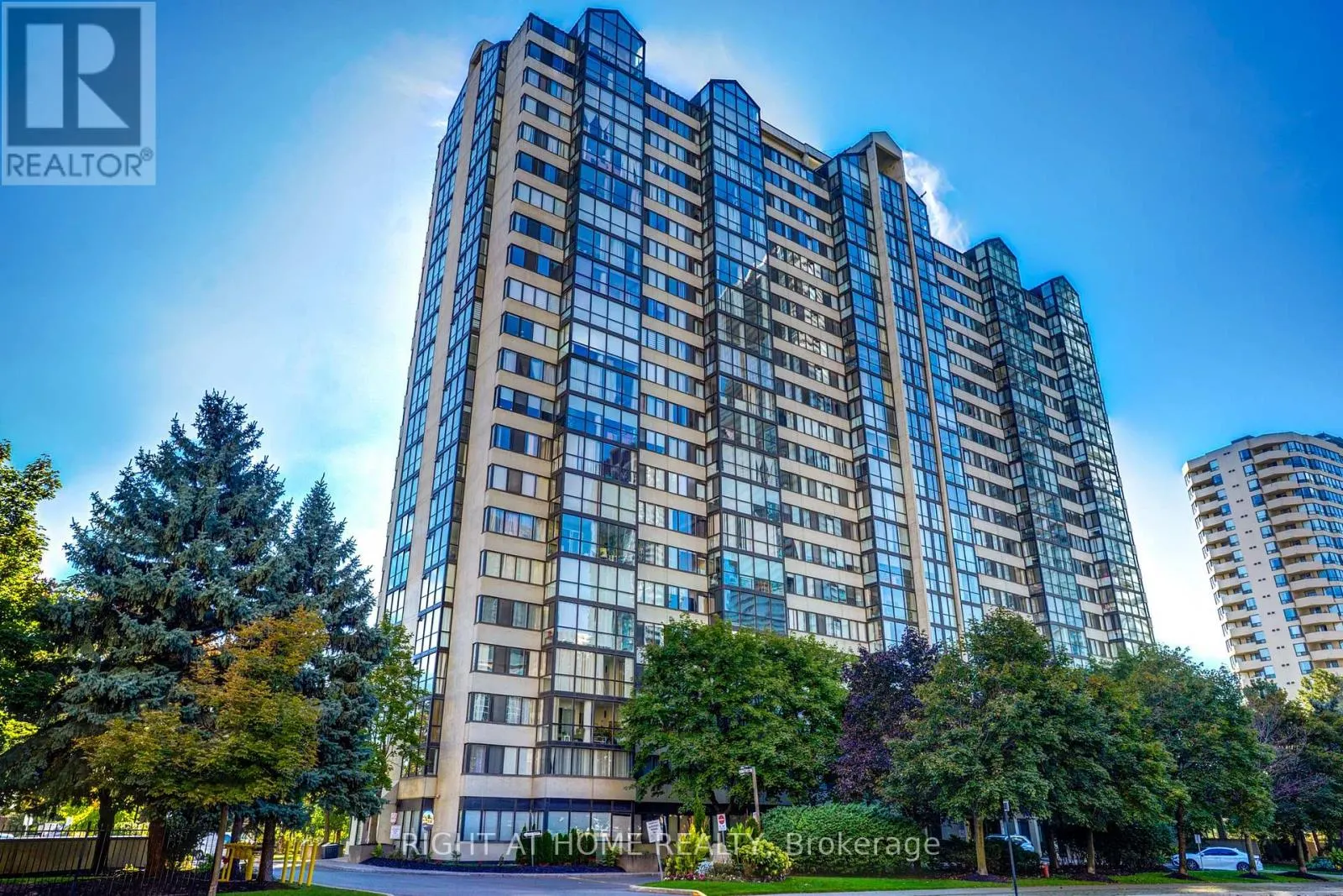 201 - 350 WEBB DRIVE