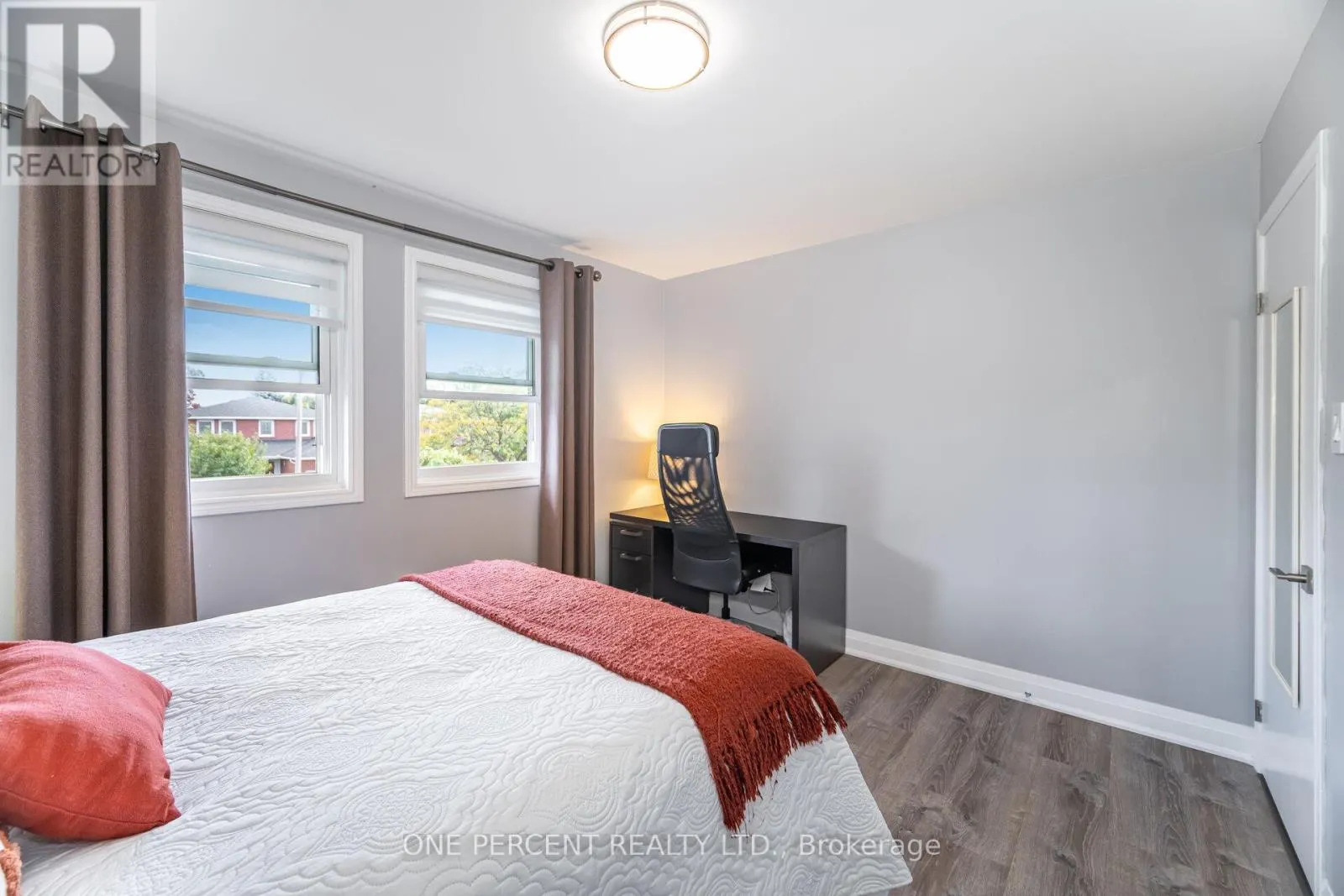 704 BOOKHAM CRESCENT