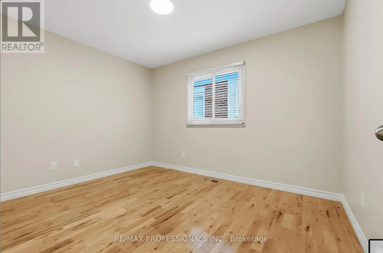40 CLAYPINE TRAIL