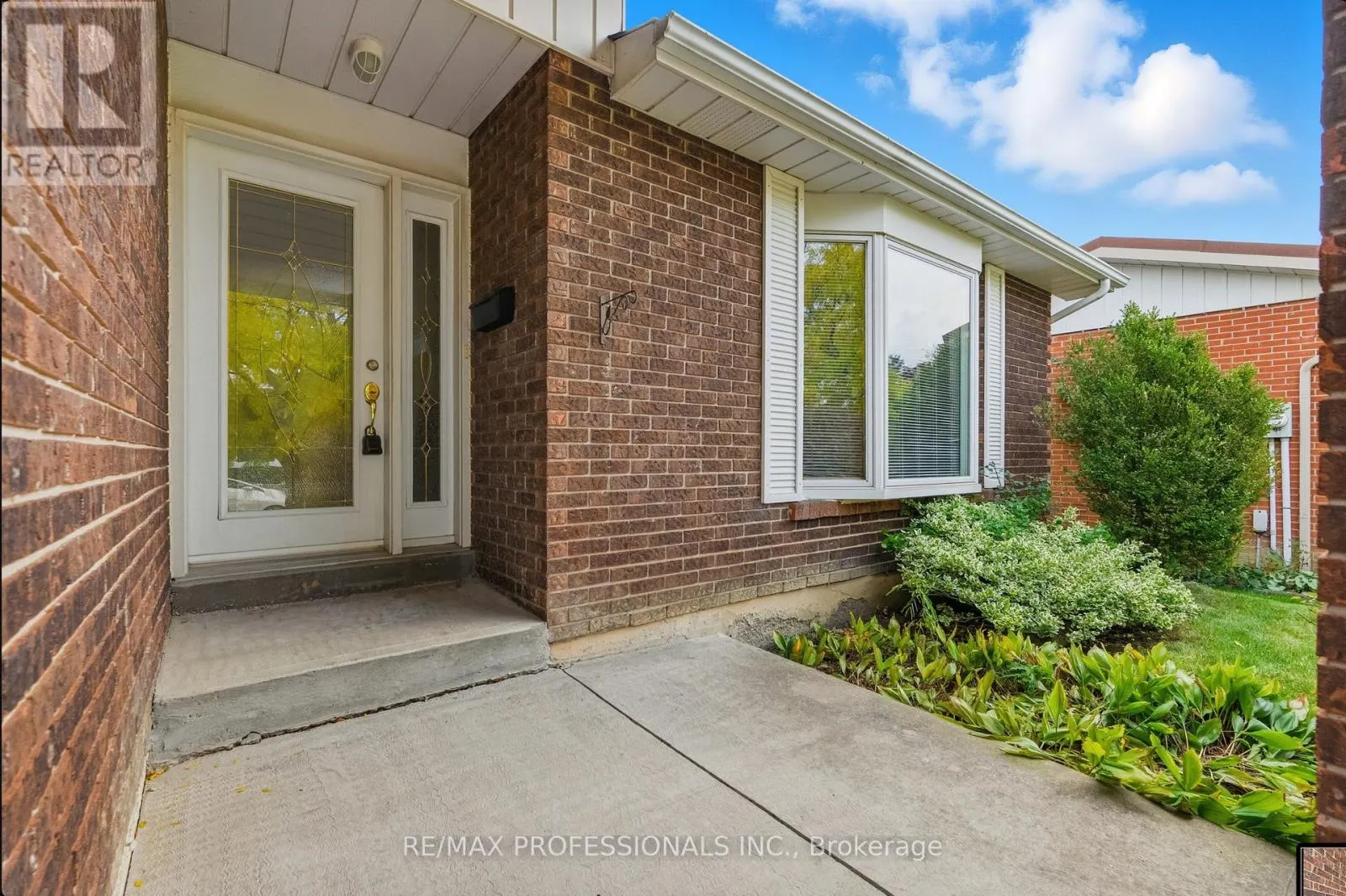 40 CLAYPINE TRAIL