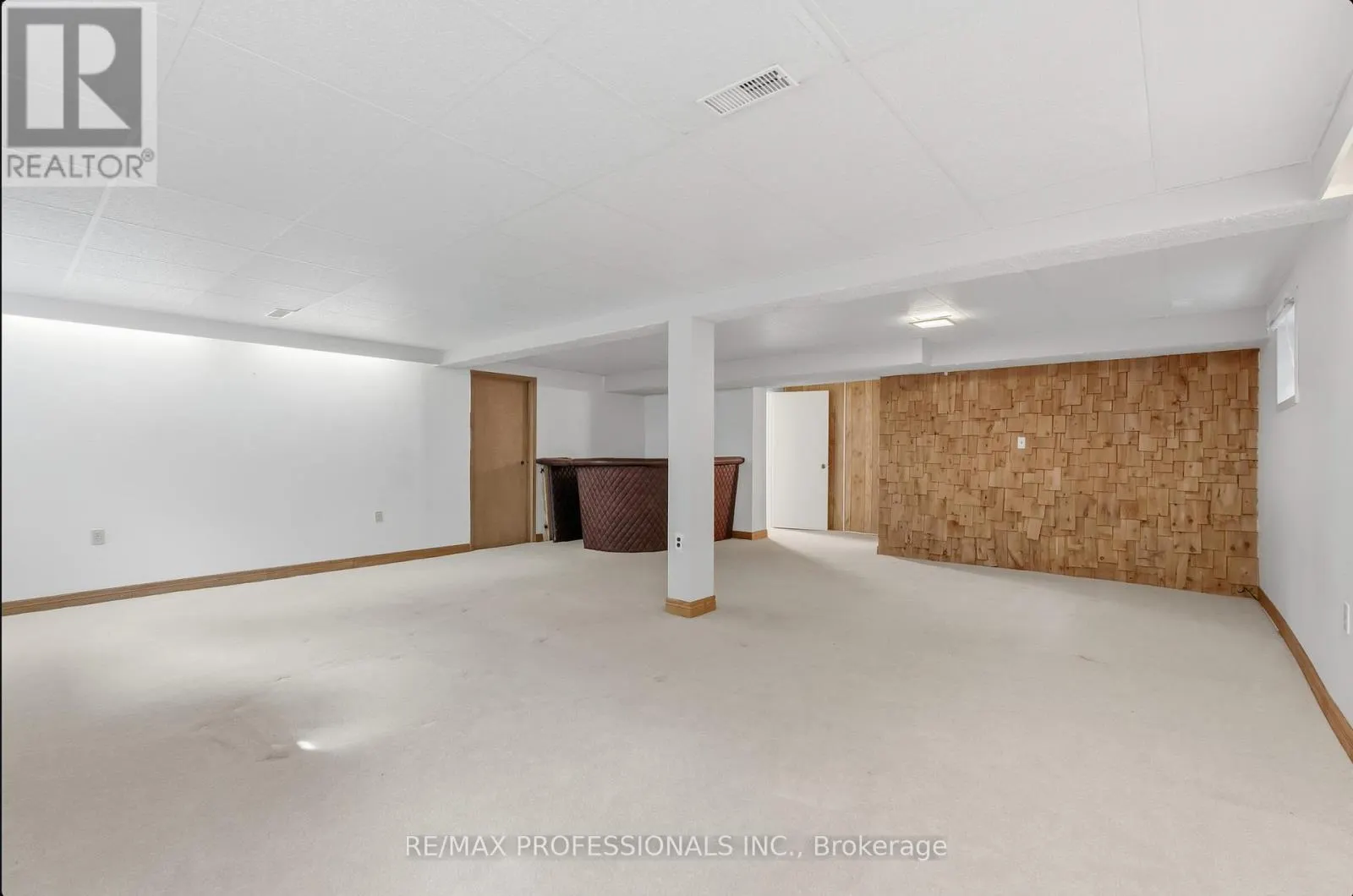 40 CLAYPINE TRAIL