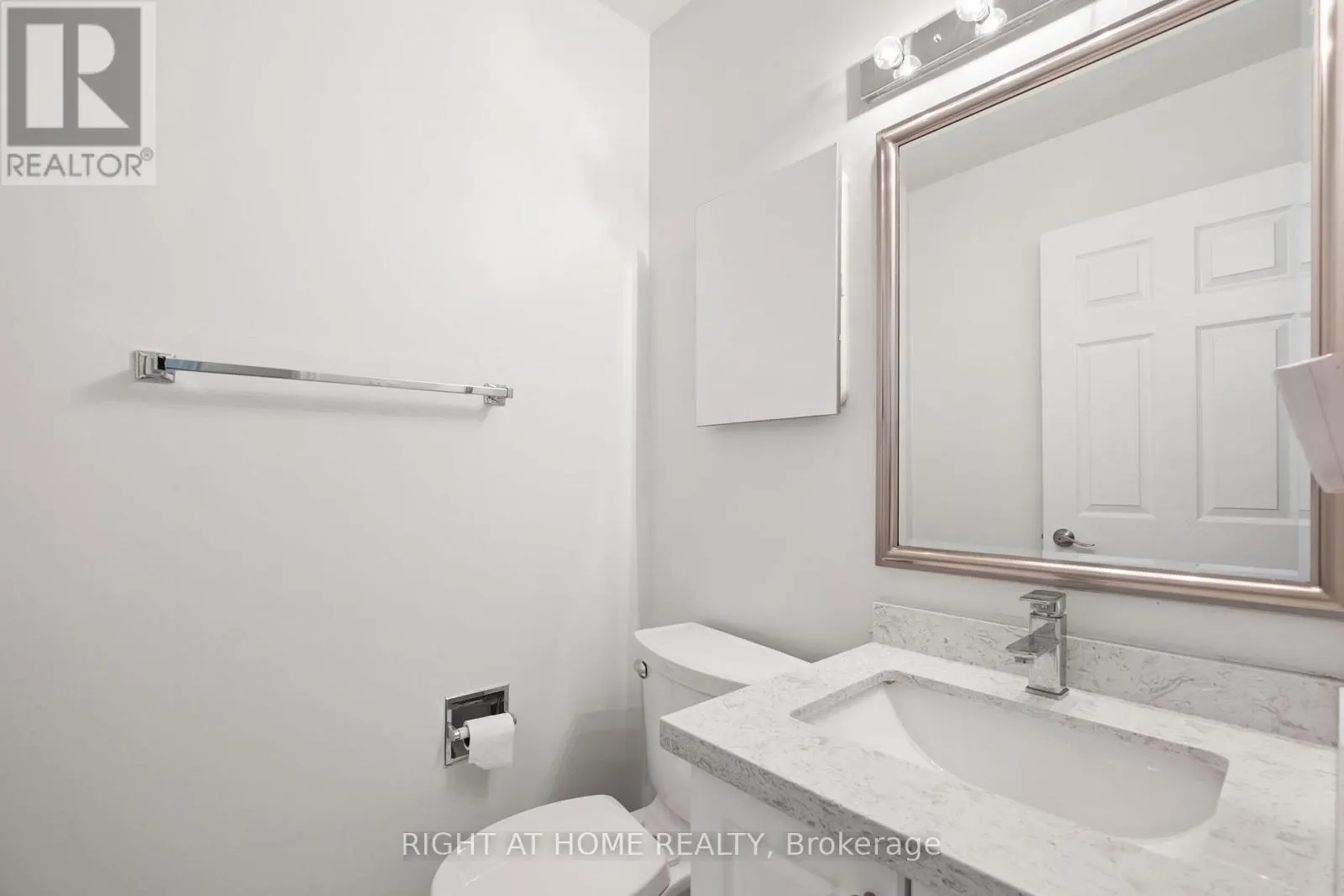7 LORD SIMCOE DRIVE