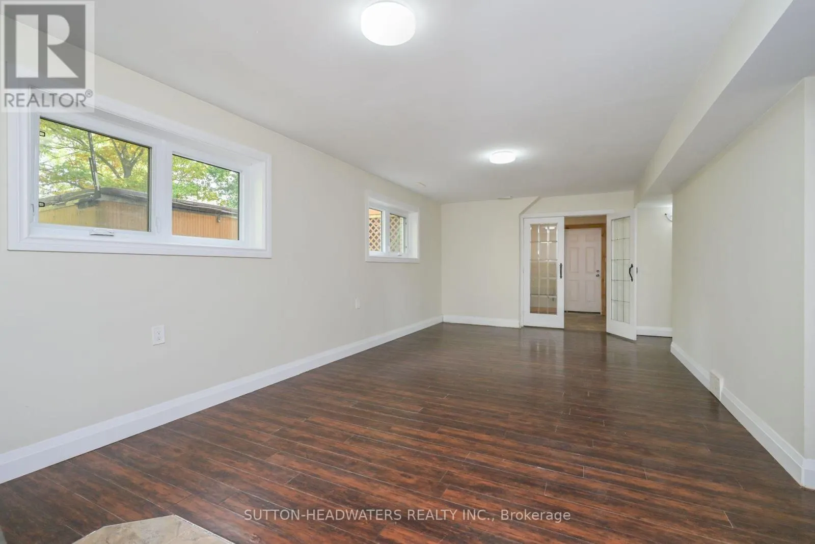 5 CEDAR DRIVE