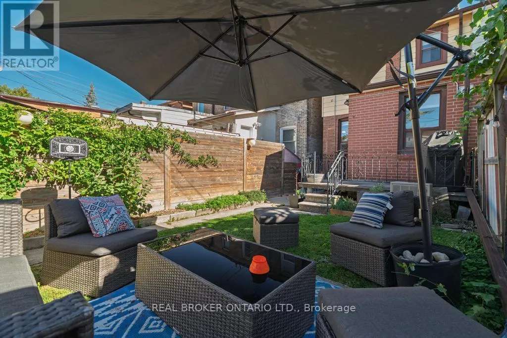 204 EARLSCOURT AVENUE W