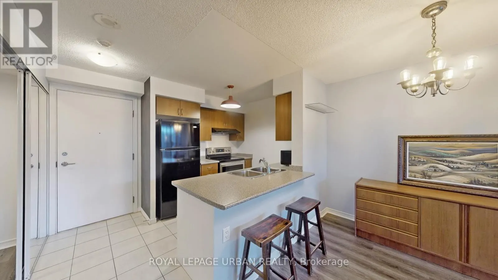 428 - 60 HEINTZMAN STREET
