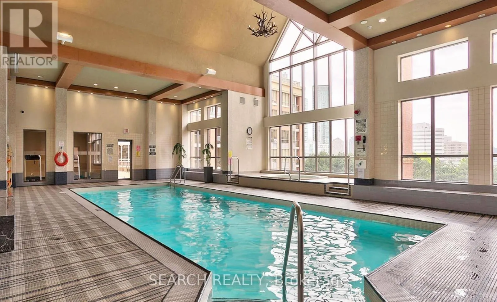 203 - 330 PRINCESS ROYAL DRIVE