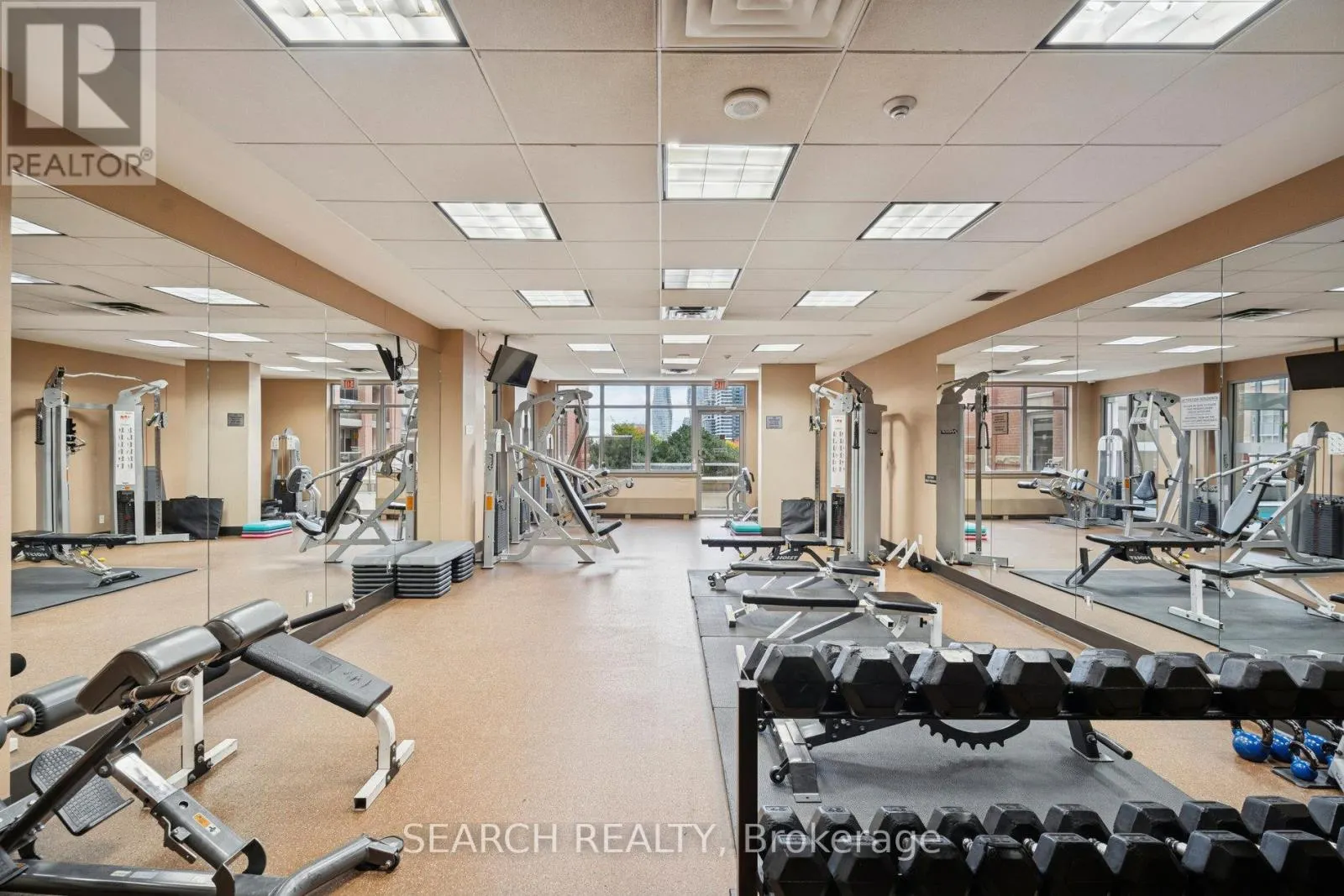 203 - 330 PRINCESS ROYAL DRIVE