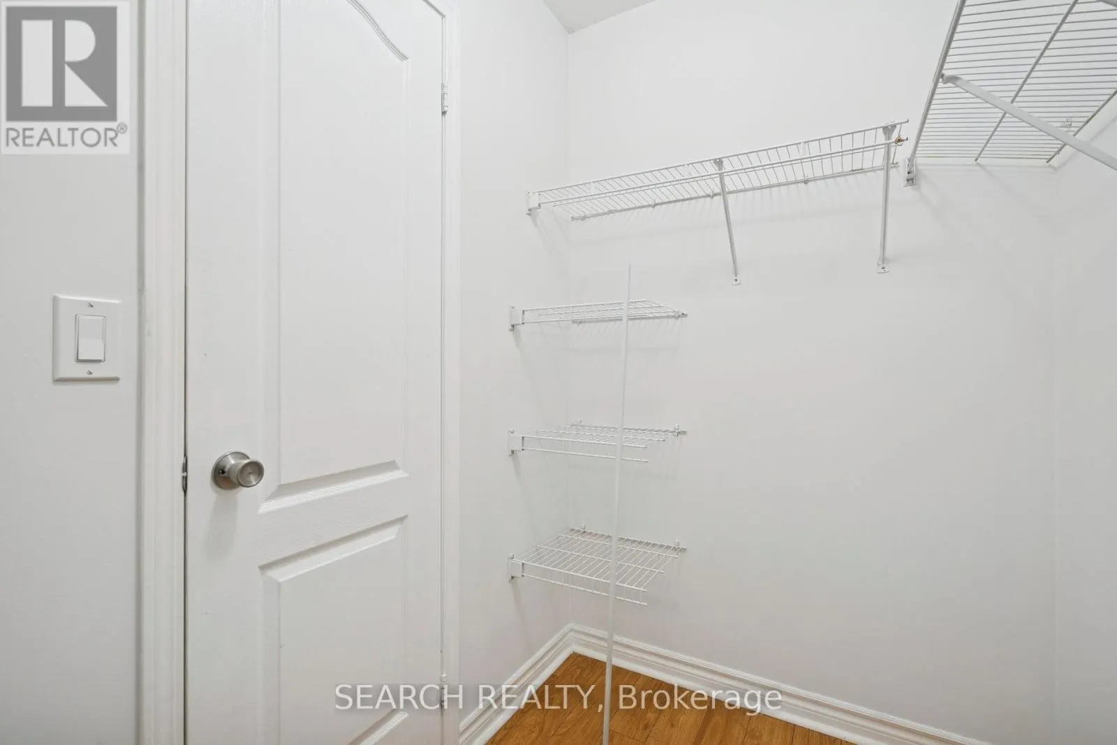 203 - 330 PRINCESS ROYAL DRIVE