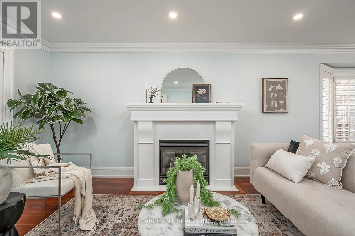 2428 LAKESHORE ROAD