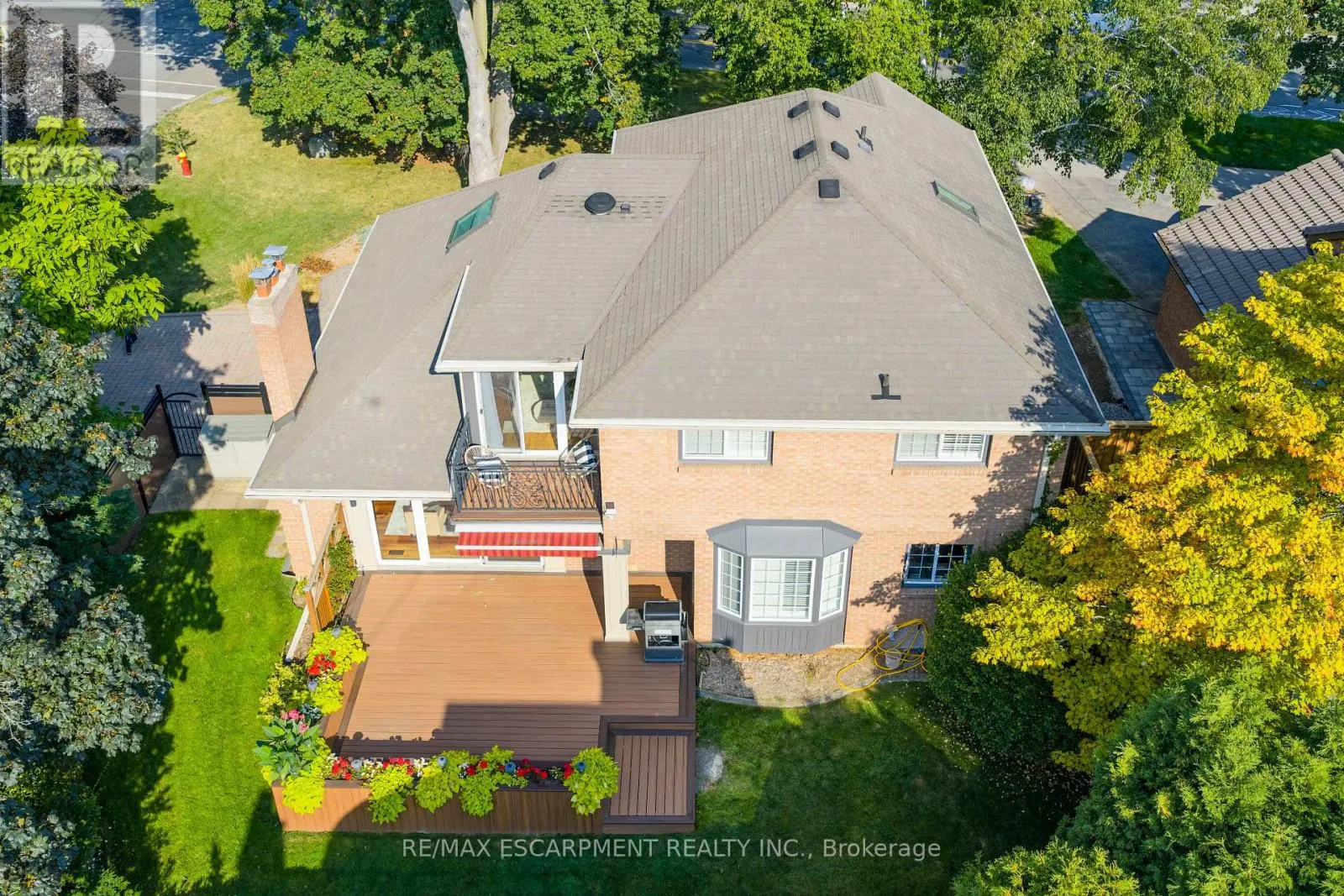 2428 LAKESHORE ROAD