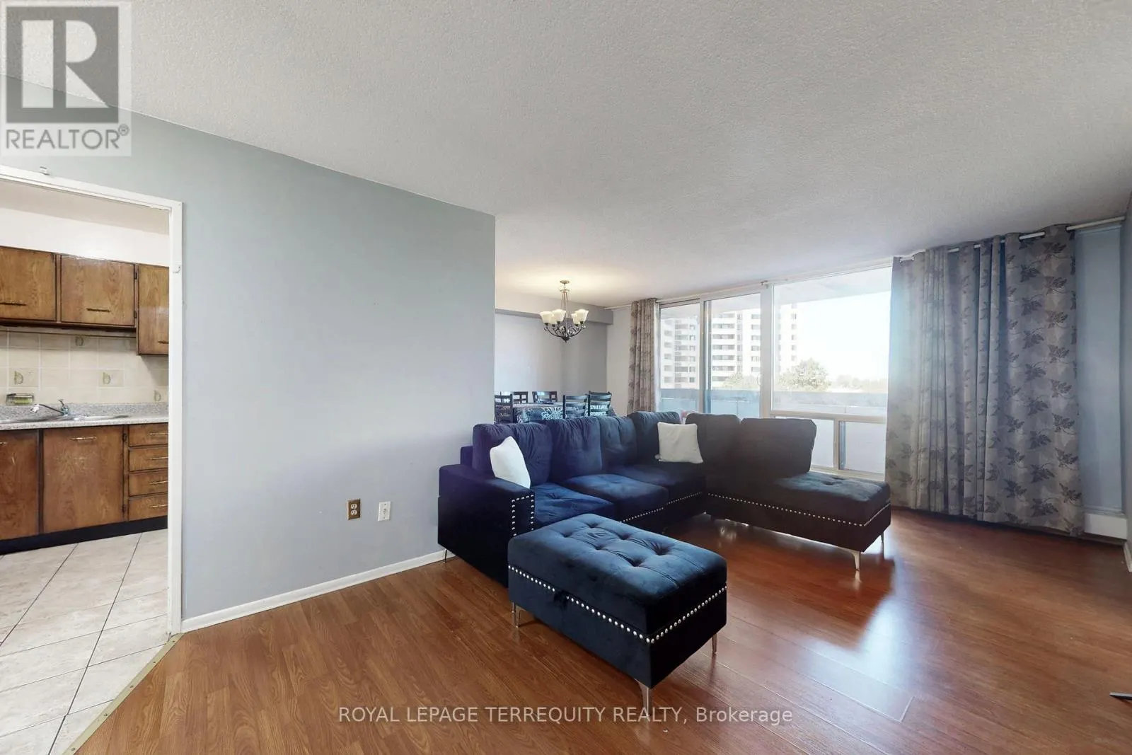 410 - 5 SAN ROMANO WAY