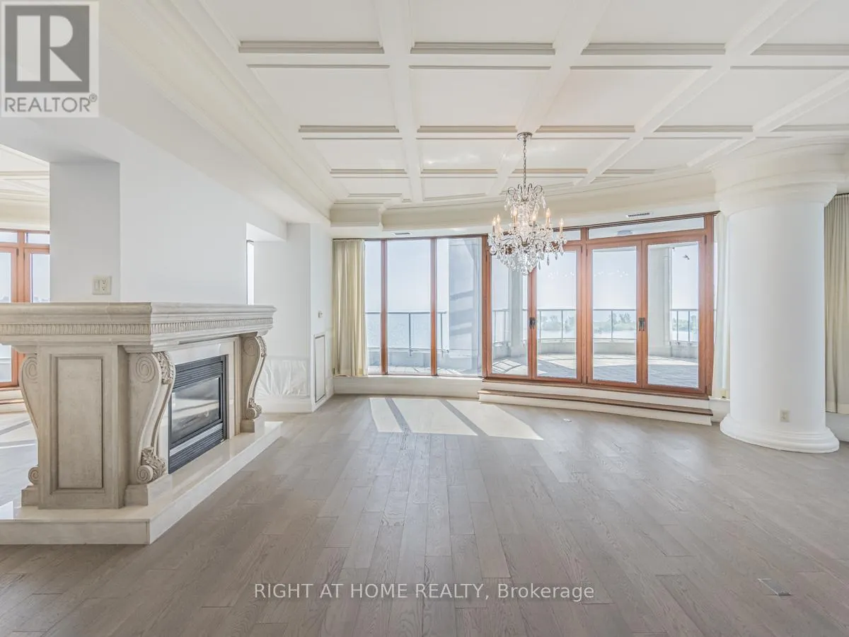LPH19 - 2095 LAKE SHORE BOULEVARD W