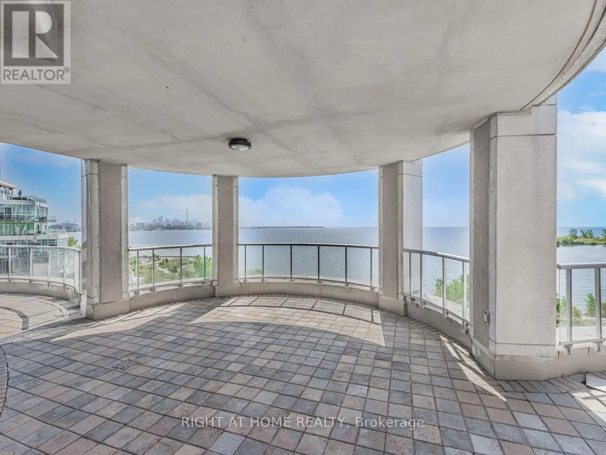 LPH19 - 2095 LAKE SHORE BOULEVARD W