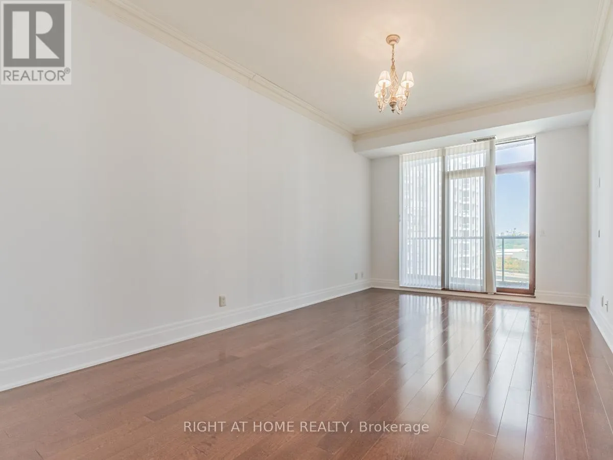 LPH19 - 2095 LAKE SHORE BOULEVARD W