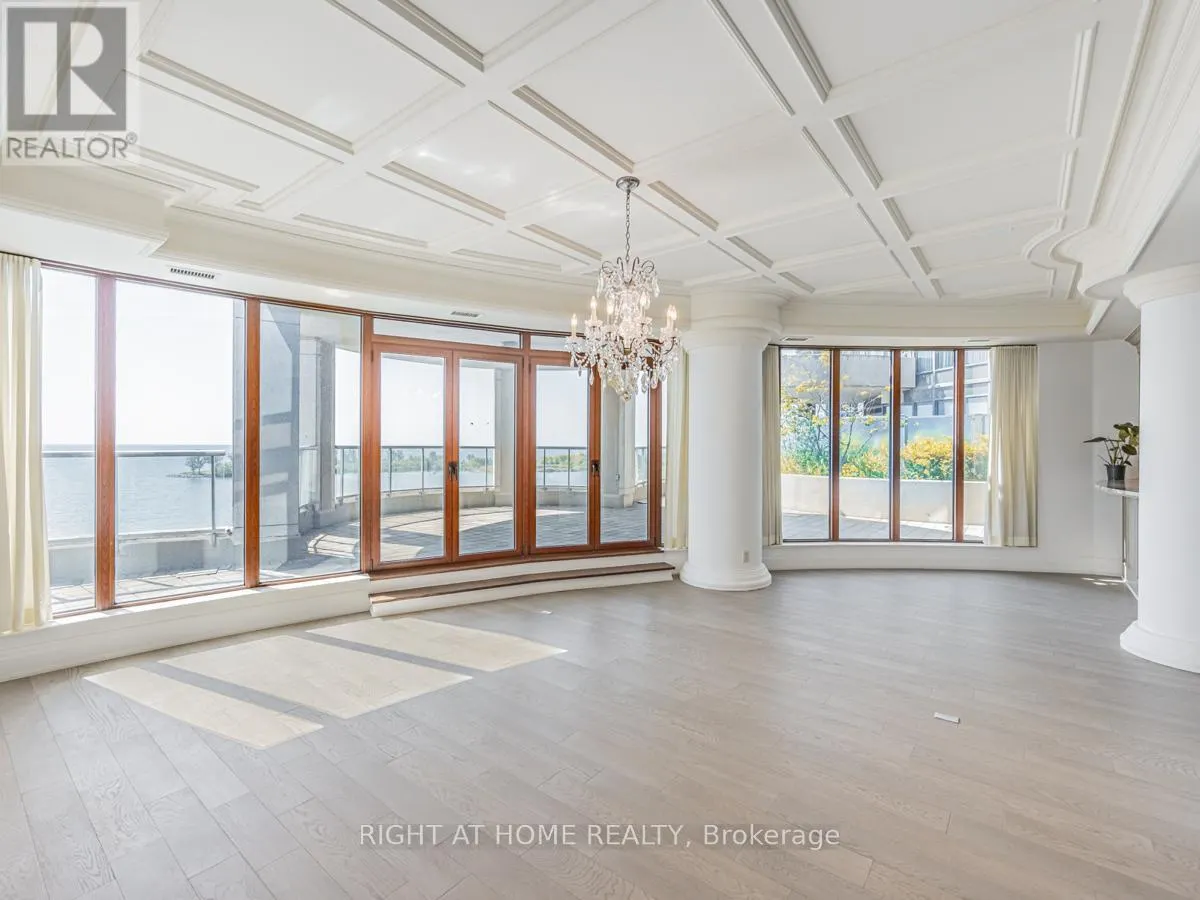 LPH19 - 2095 LAKE SHORE BOULEVARD W