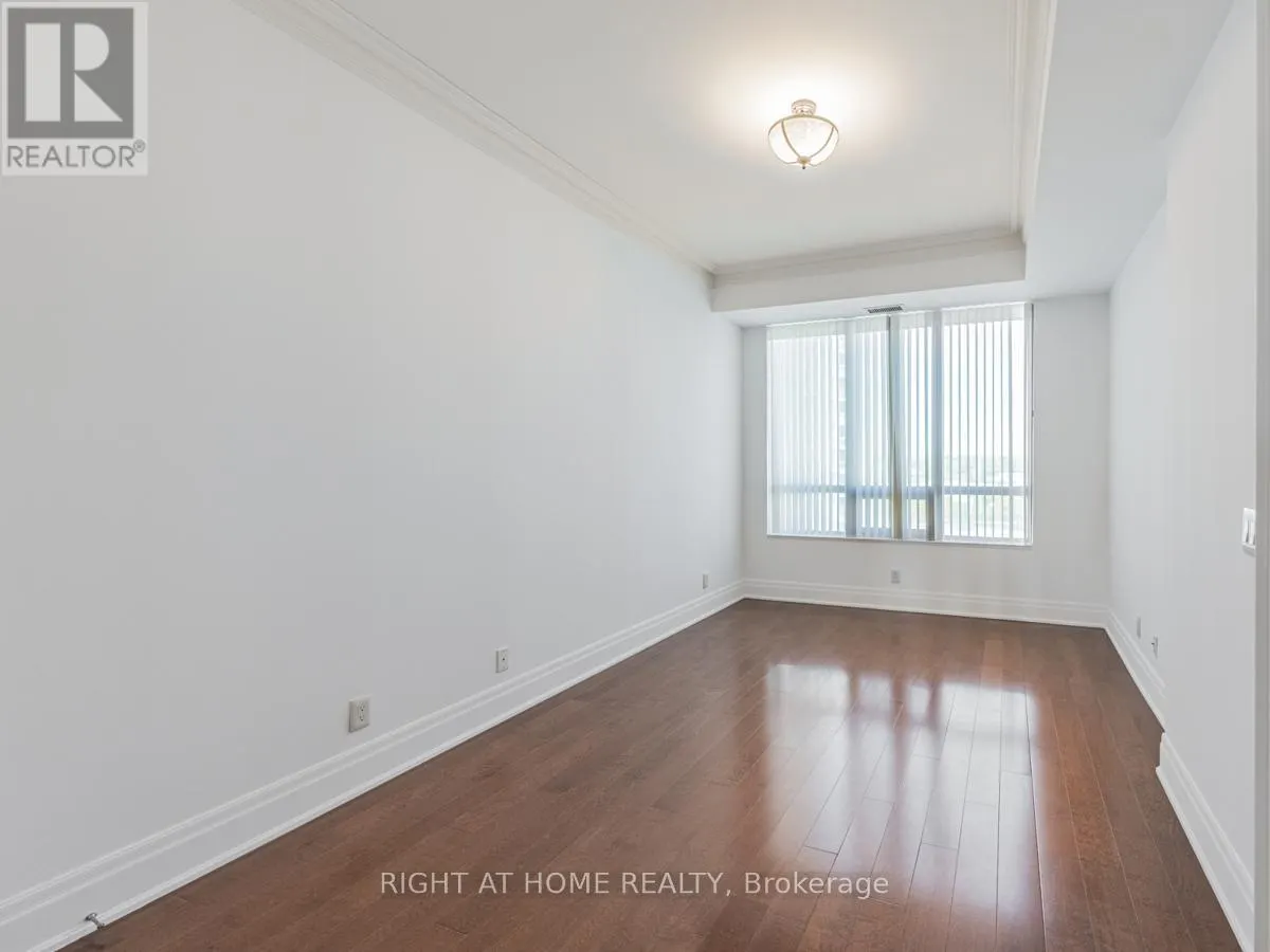 LPH19 - 2095 LAKE SHORE BOULEVARD W