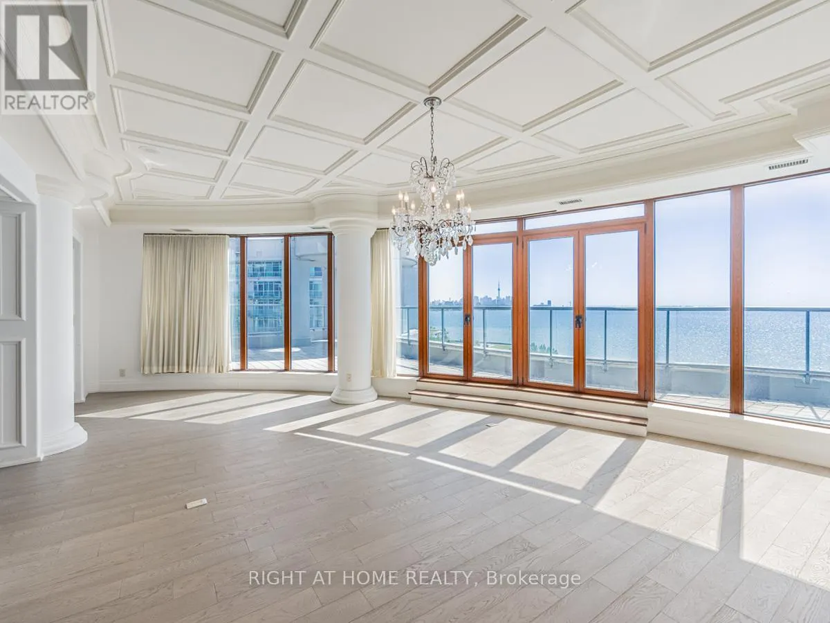LPH19 - 2095 LAKE SHORE BOULEVARD W
