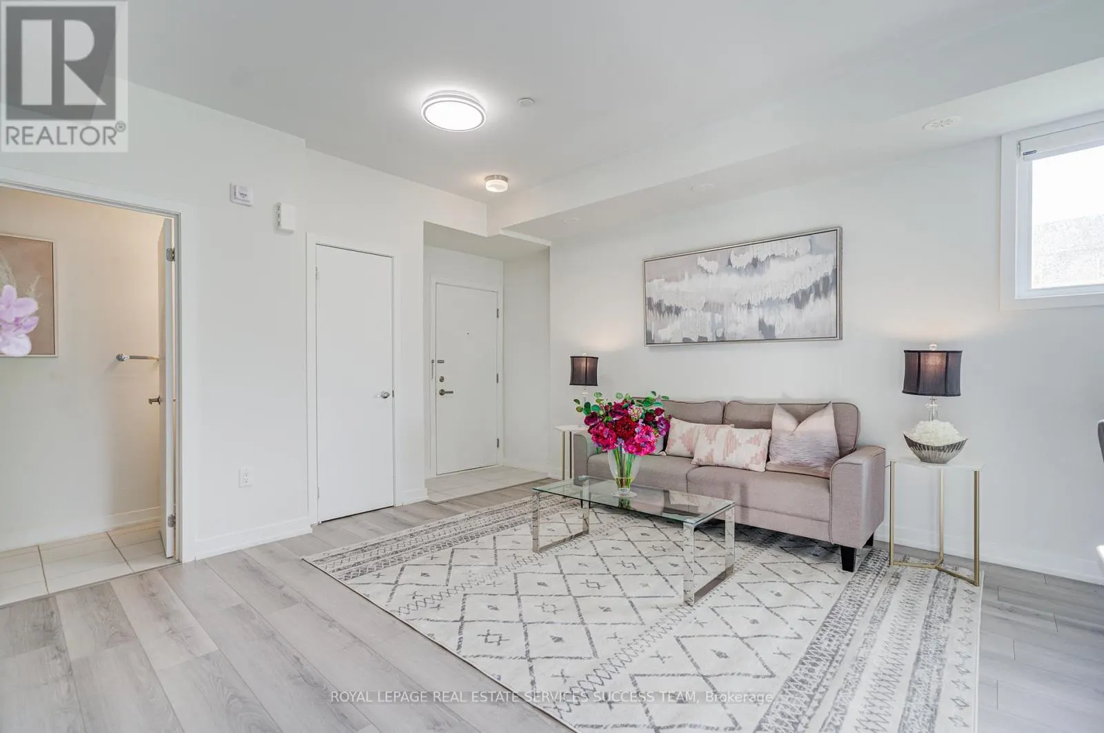 # 2 - 3546 COLONIAL DRIVE
