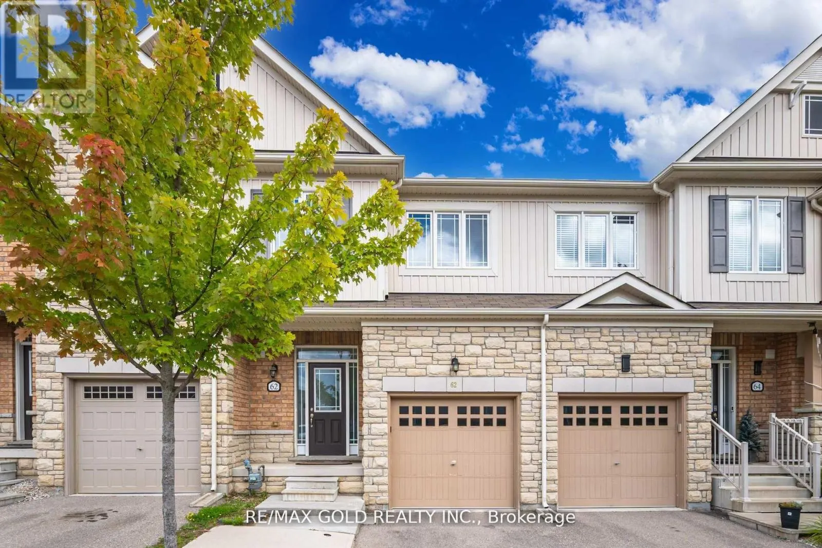 62 VALLEY LANE