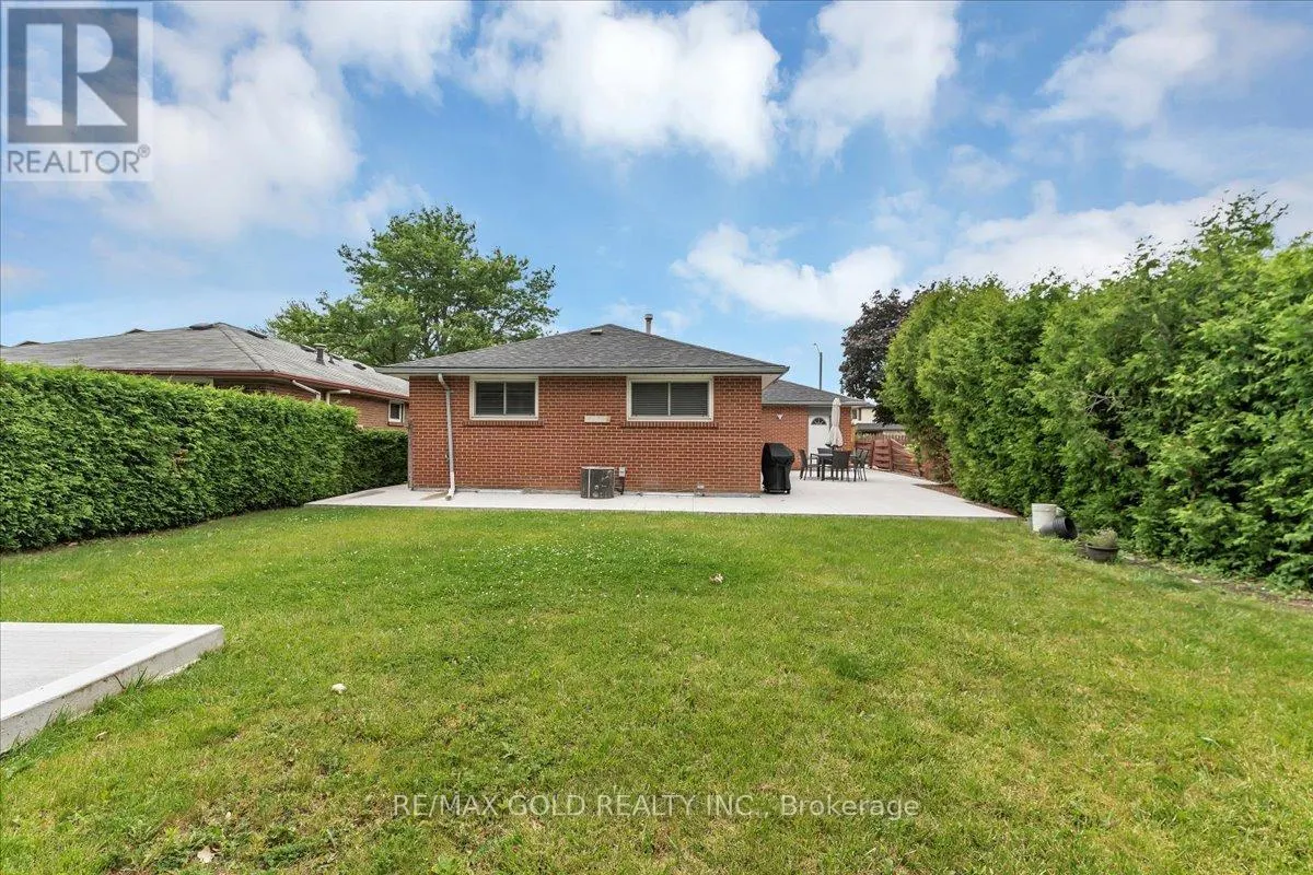 53 DORCHESTER DRIVE