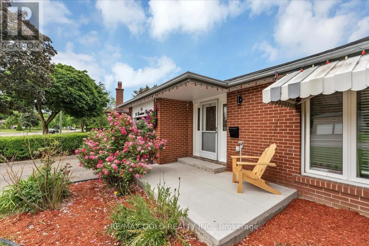 53 DORCHESTER DRIVE