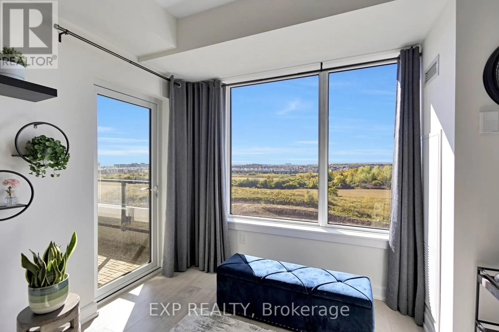 721 - 3200 WILLIAM COLTSON AVENUE