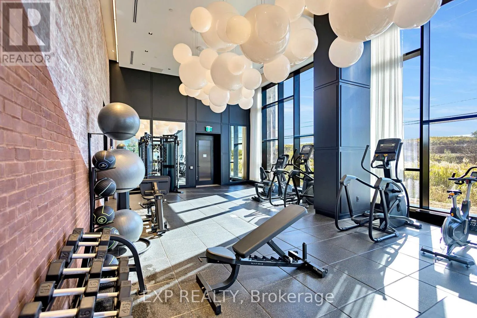 721 - 3200 WILLIAM COLTSON AVENUE