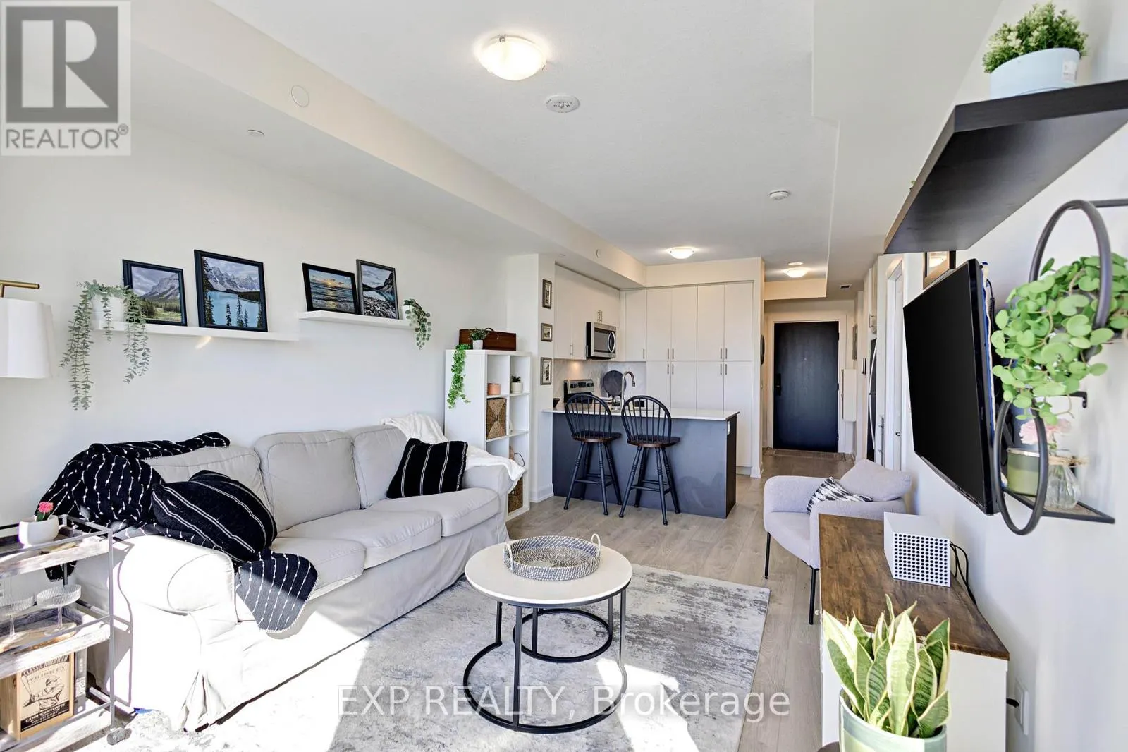 721 - 3200 WILLIAM COLTSON AVENUE