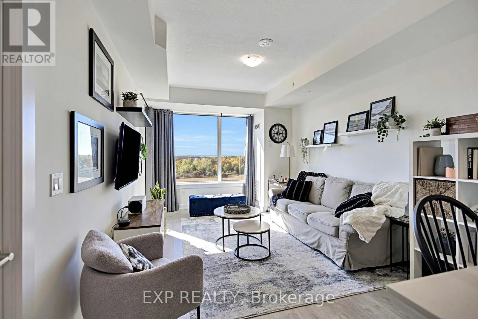 721 - 3200 WILLIAM COLTSON AVENUE