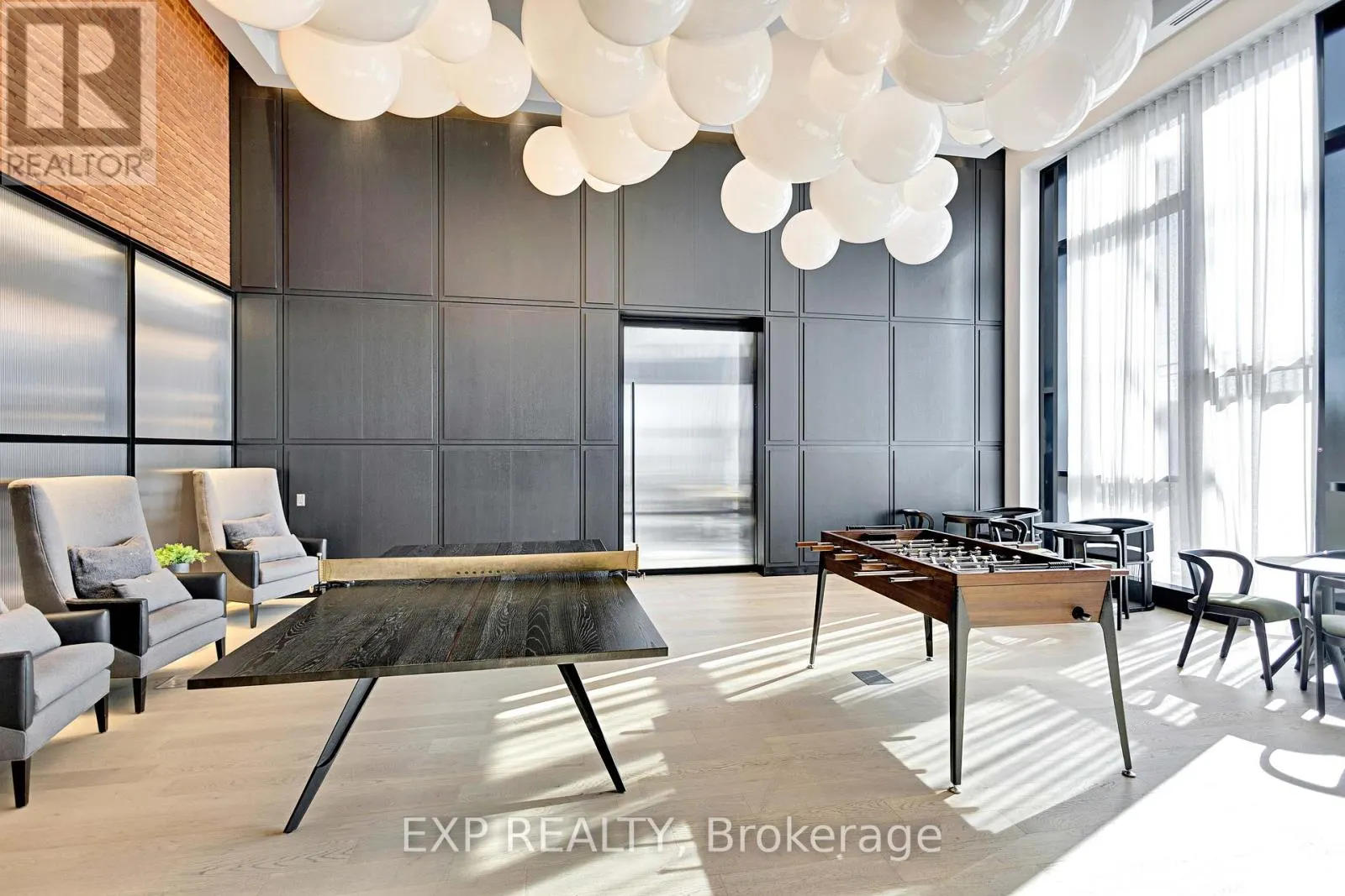 721 - 3200 WILLIAM COLTSON AVENUE