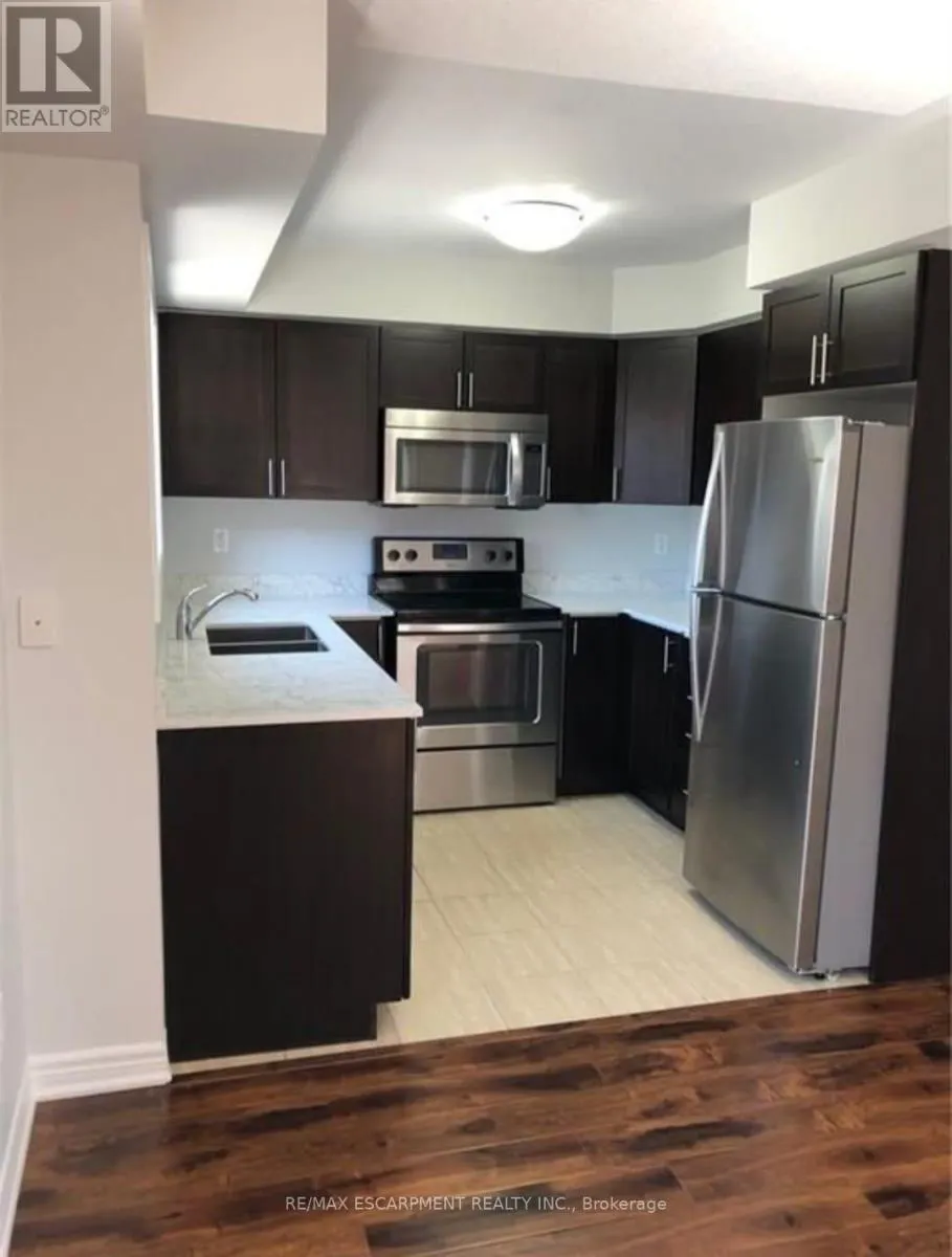6 - 2444 POST ROAD