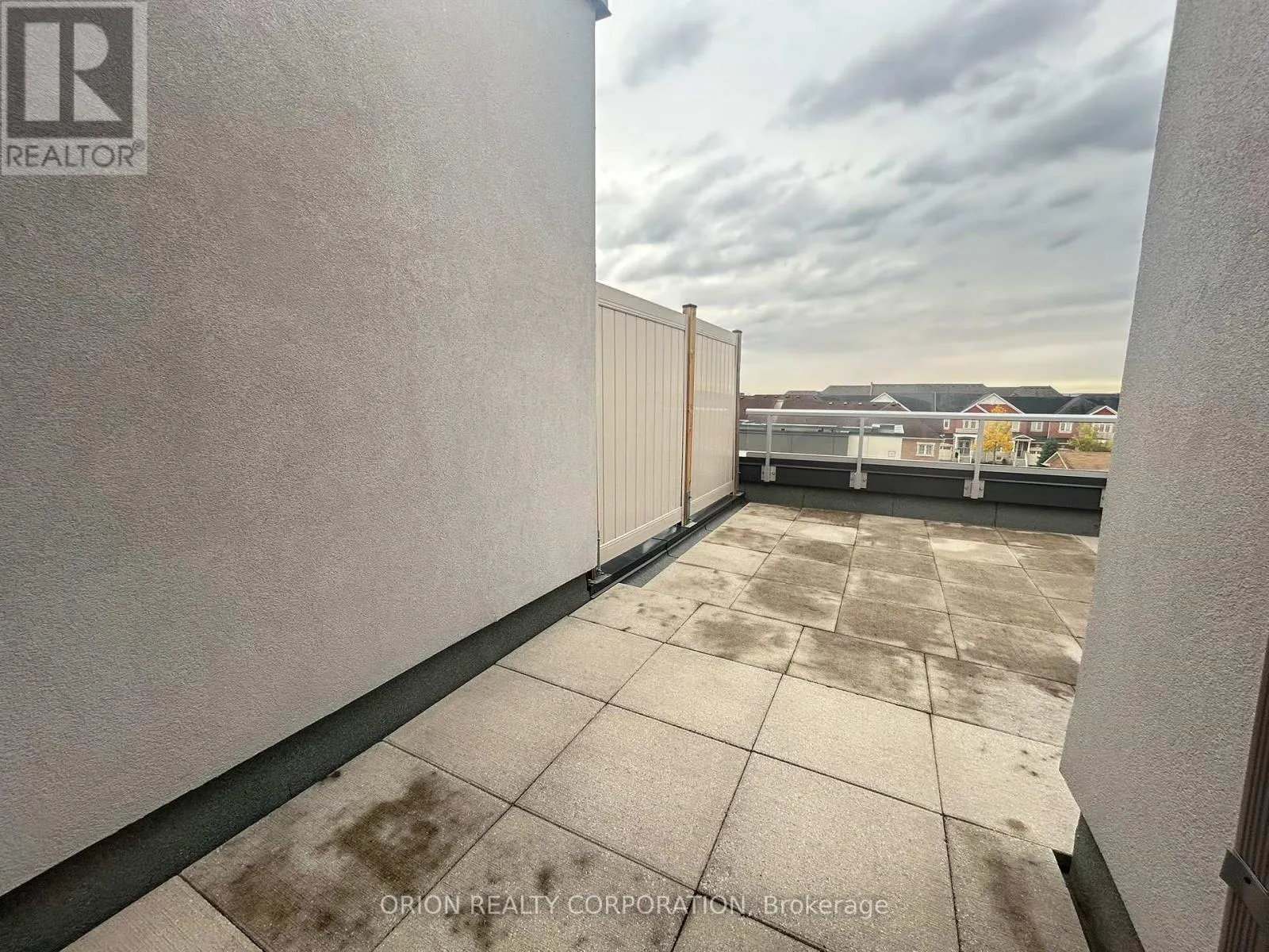 336 - 3078 SIXTH LINE