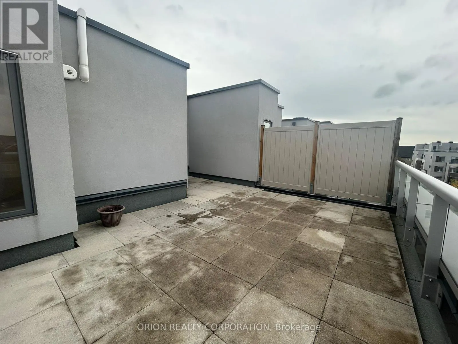 336 - 3078 SIXTH LINE