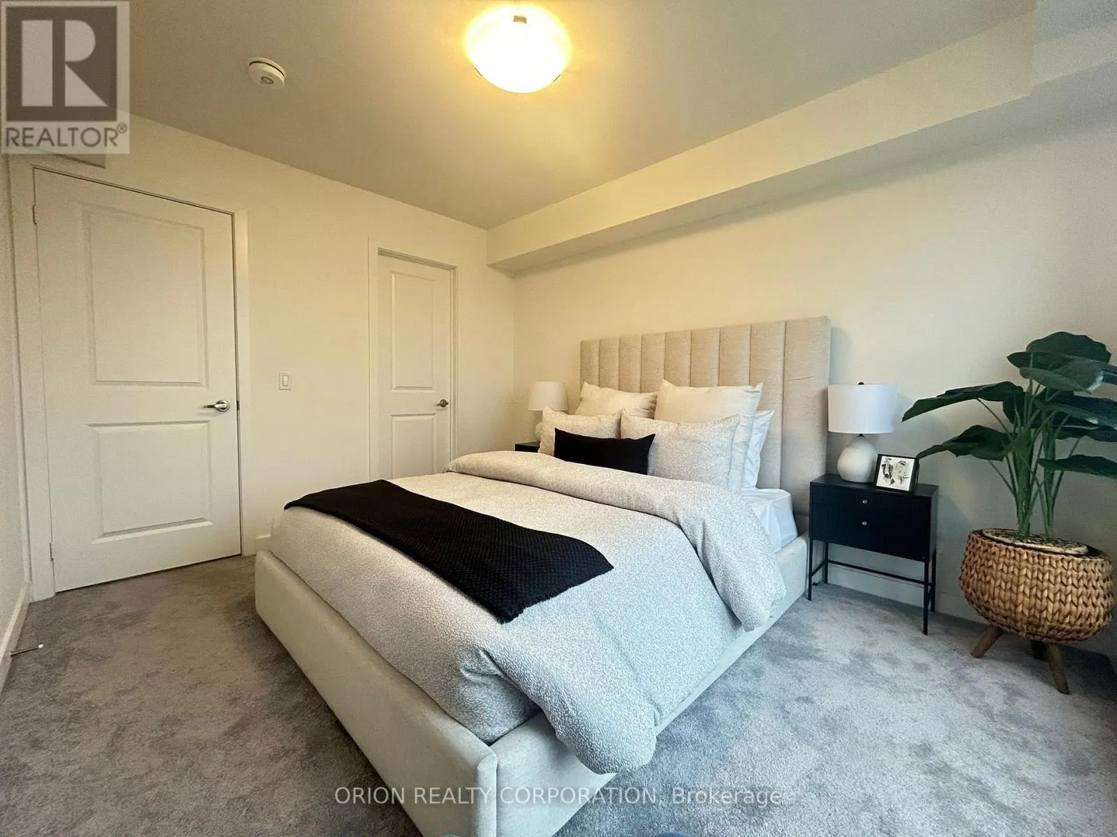 336 - 3078 SIXTH LINE