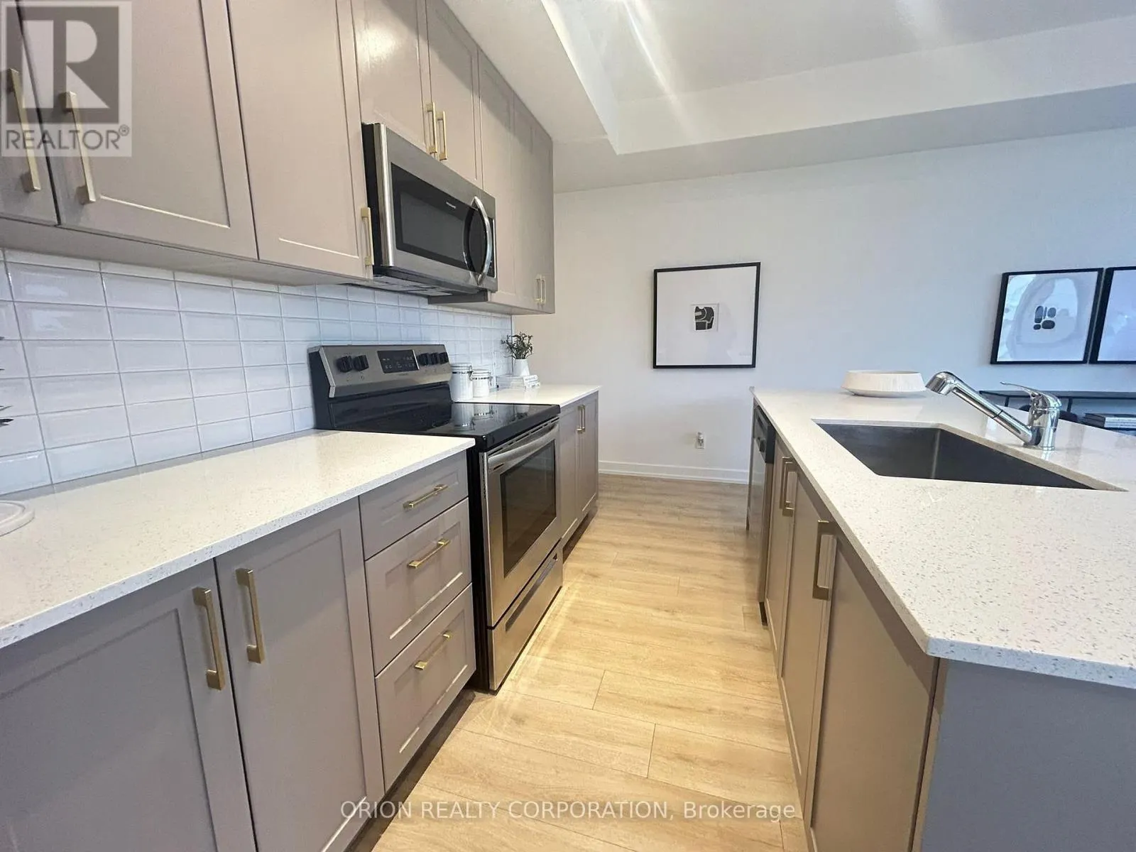 336 - 3078 SIXTH LINE