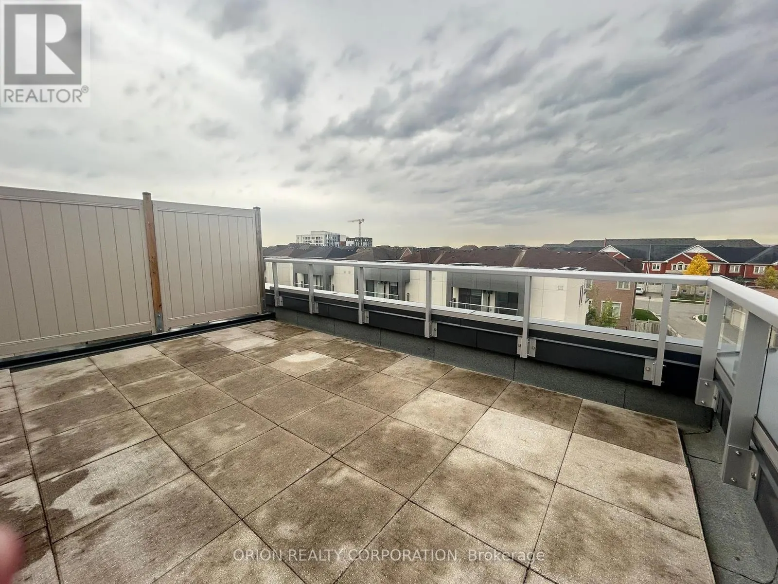 336 - 3078 SIXTH LINE