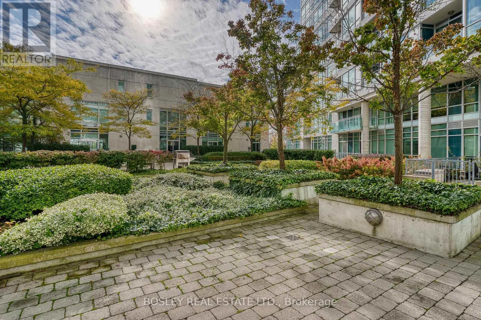 518 - 5 MARINE PARADE DRIVE