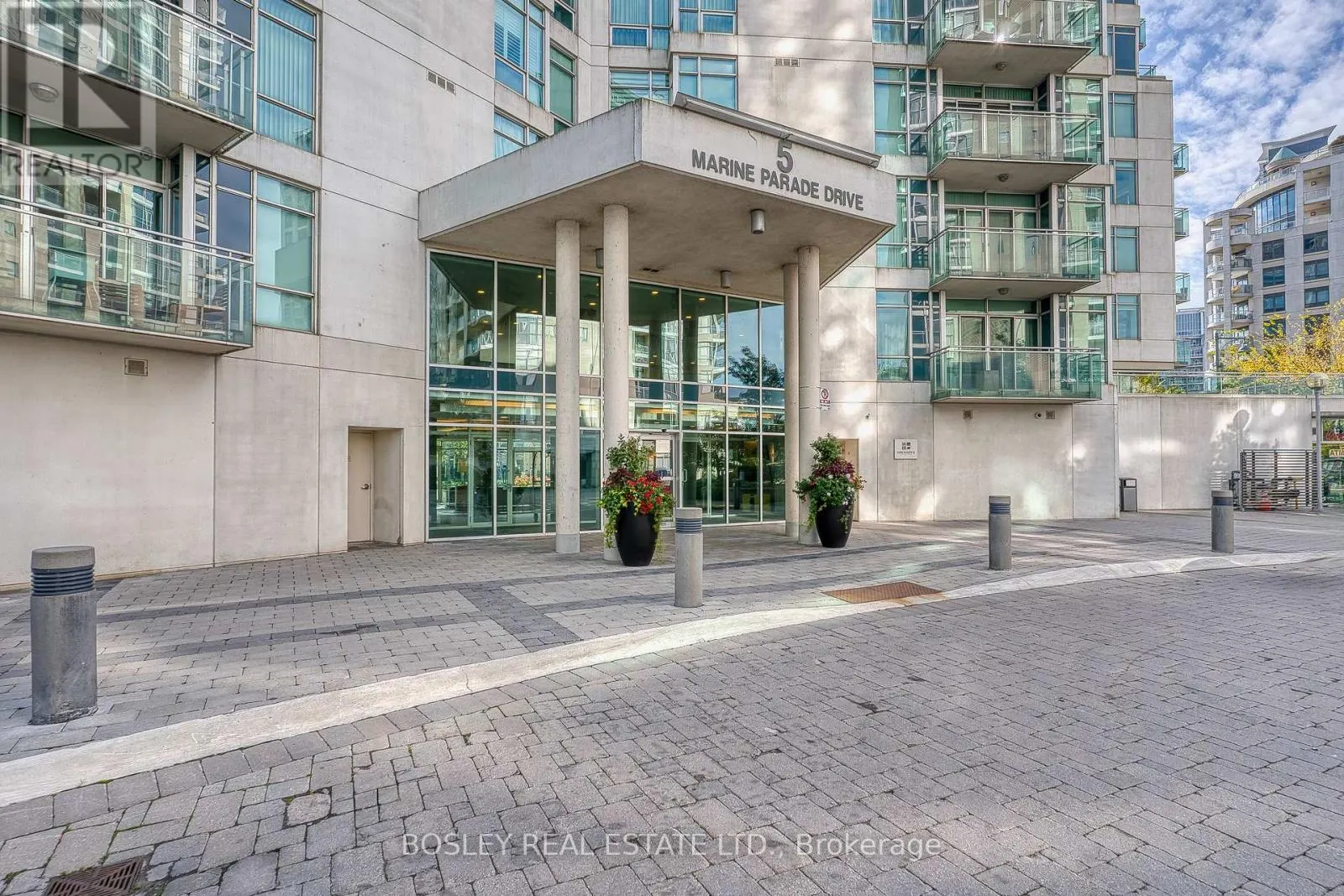 518 - 5 MARINE PARADE DRIVE