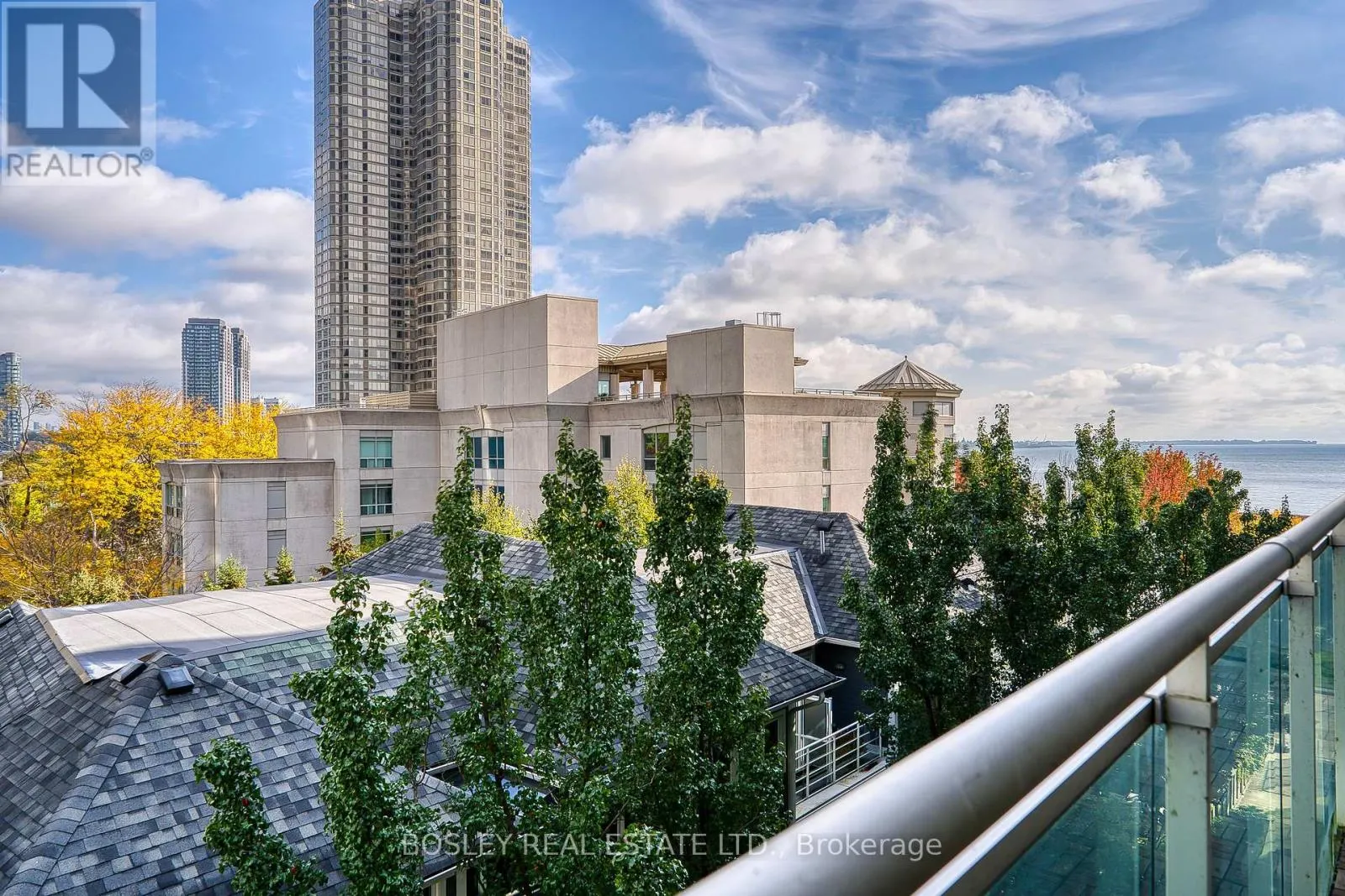 518 - 5 MARINE PARADE DRIVE