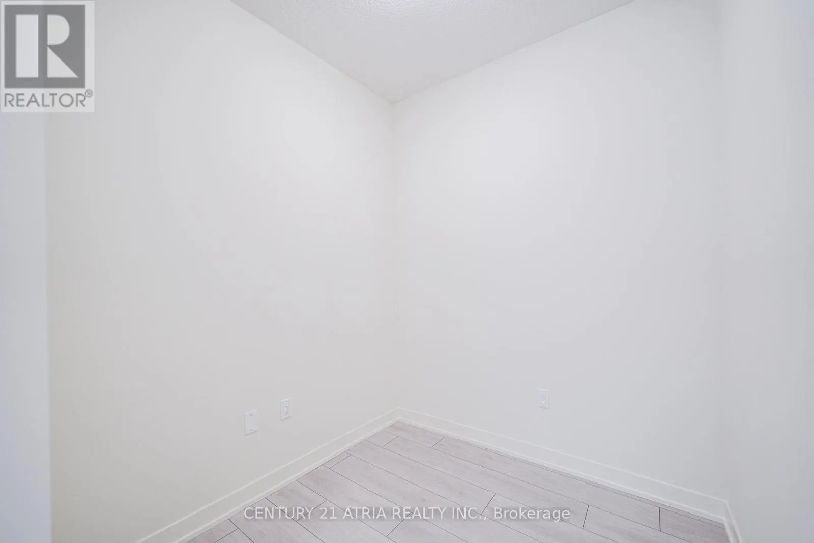 3903 - 38 ANNIE CRAIG DRIVE