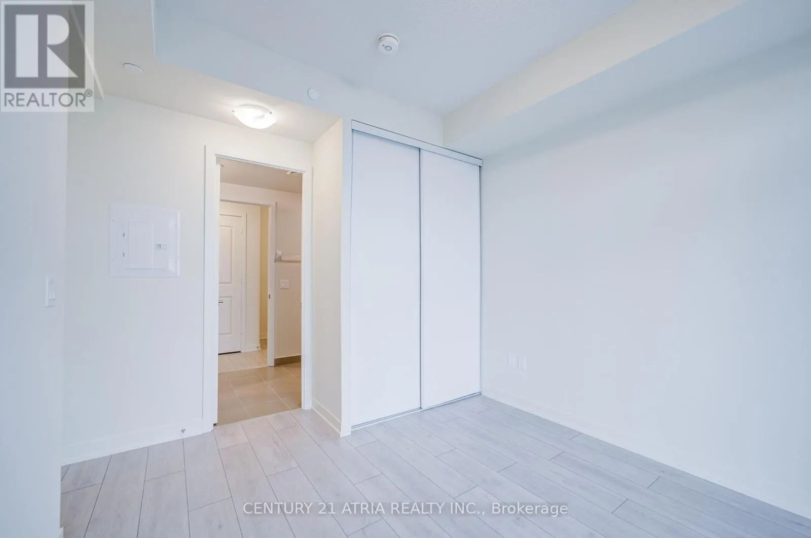 3903 - 38 ANNIE CRAIG DRIVE