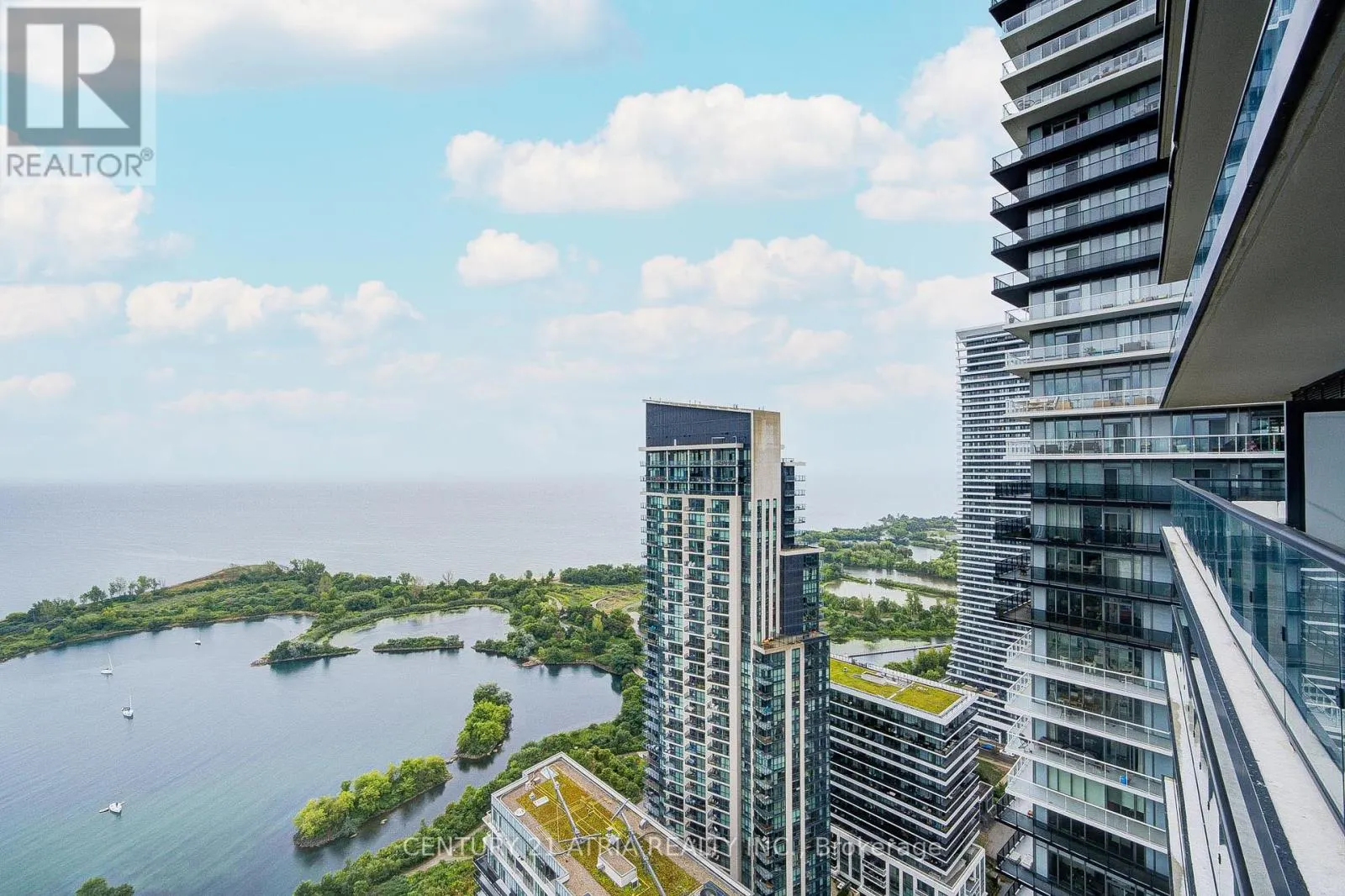 3903 - 38 ANNIE CRAIG DRIVE