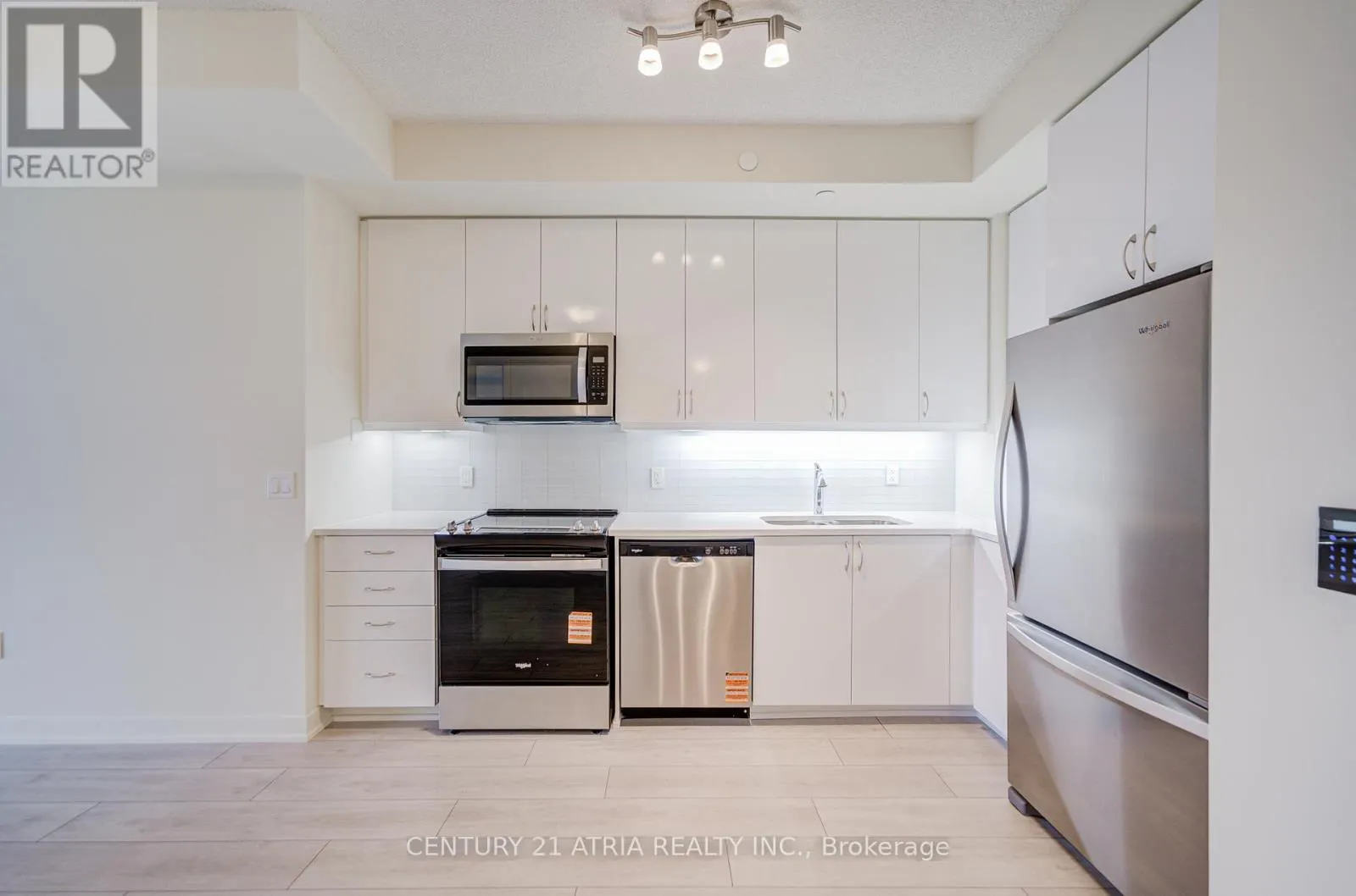 3903 - 38 ANNIE CRAIG DRIVE