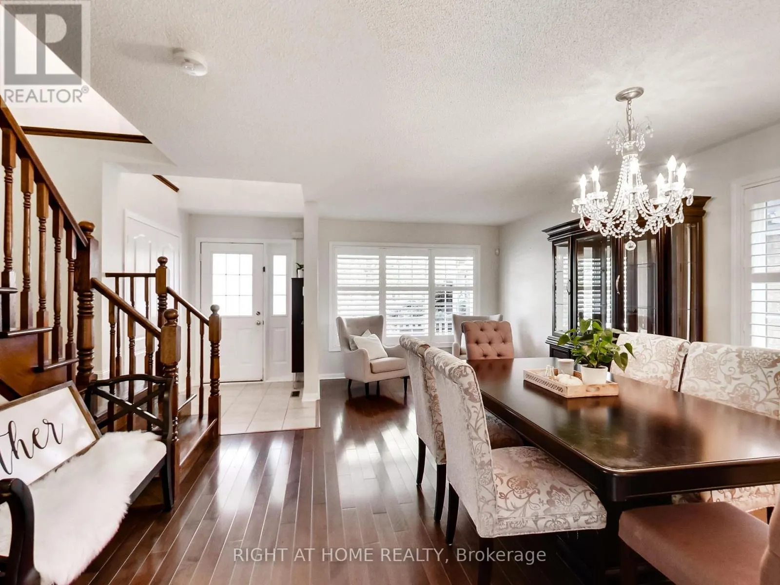 2527 NETTLECREEK CRESCENT